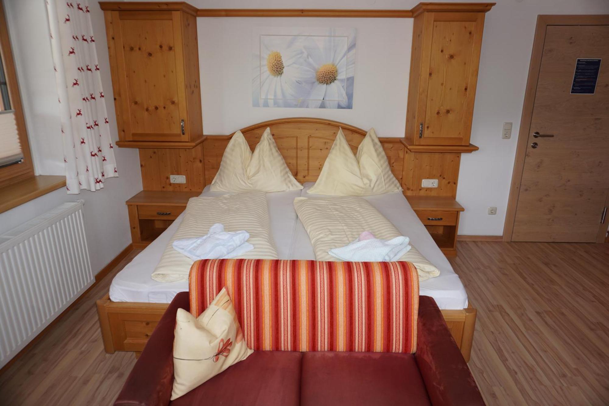 Pension & Appartements Anny Maria Alm am Steinernen Meer Εξωτερικό φωτογραφία