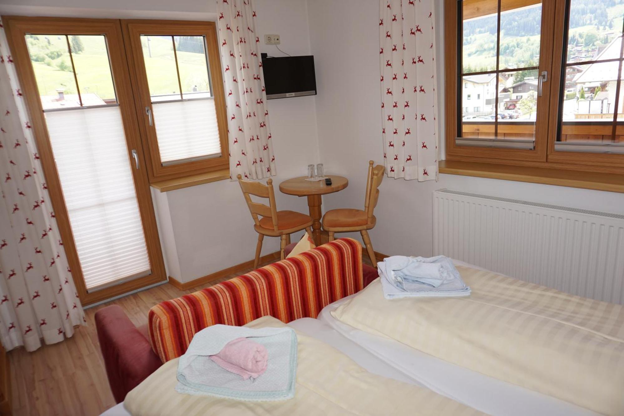 Pension & Appartements Anny Maria Alm am Steinernen Meer Εξωτερικό φωτογραφία