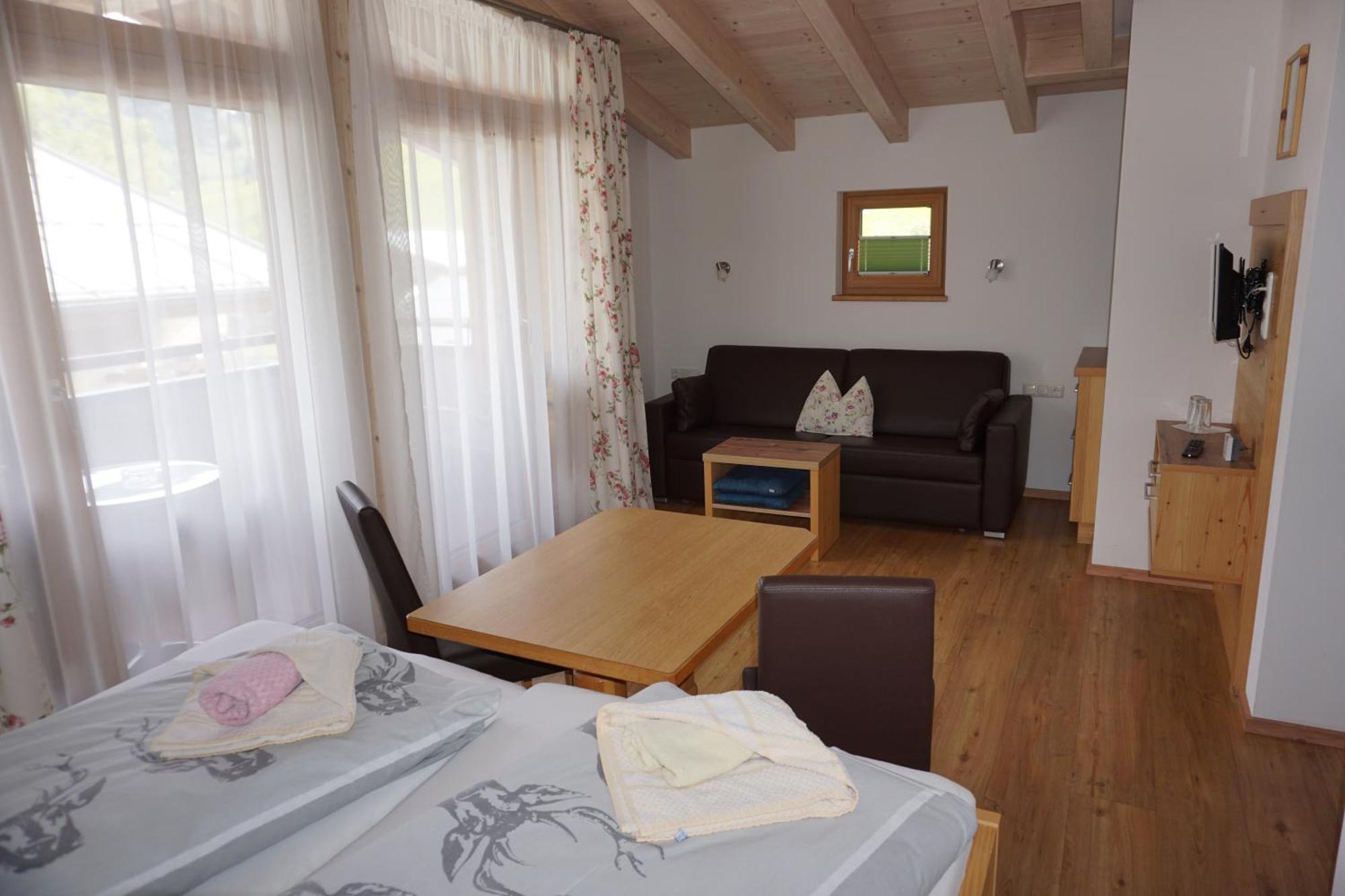 Pension & Appartements Anny Maria Alm am Steinernen Meer Εξωτερικό φωτογραφία