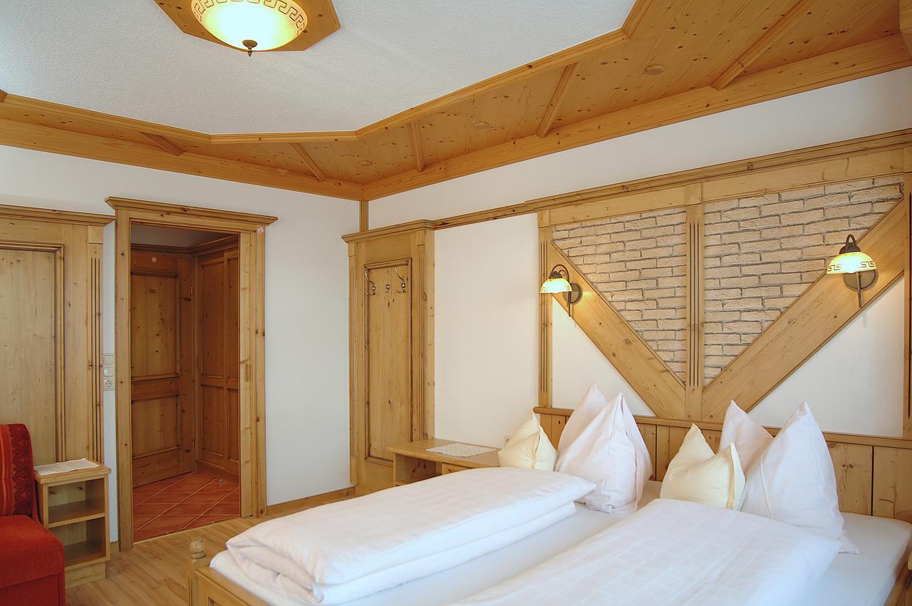 Pension & Appartements Anny Maria Alm am Steinernen Meer Εξωτερικό φωτογραφία
